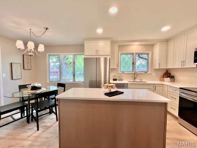 4904 Paris Drive, Godfrey, IL 62035