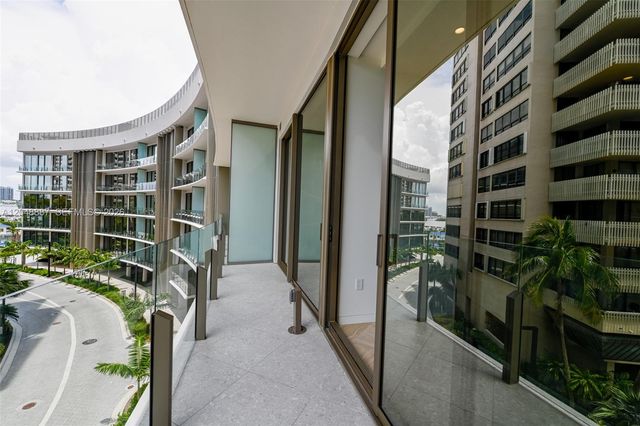 5 Grove Isle Dr L404, Coconut Grove, FL 33133