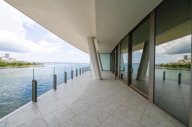 5 Grove Isle Dr L404, Coconut Grove, FL 33133