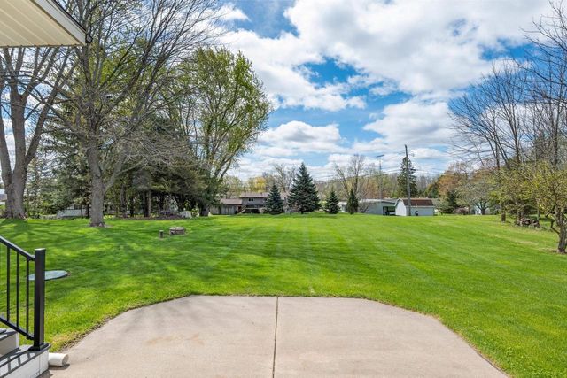 W869 Summit Court, Green Lake, WI 54941