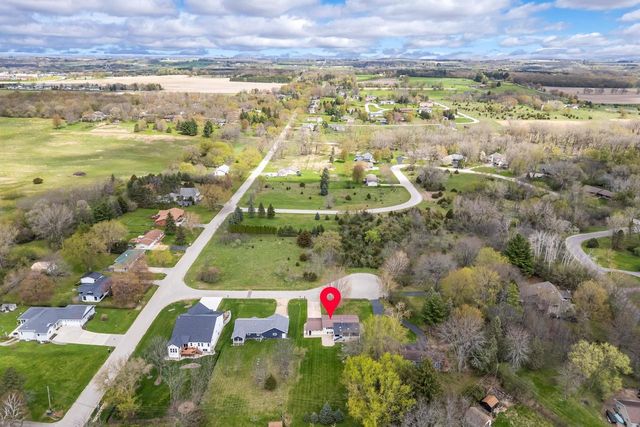 W869 Summit Court, Green Lake, WI 54941