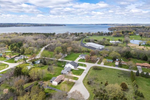 W869 Summit Court, Green Lake, WI 54941