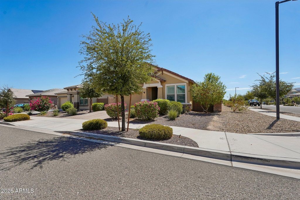 18831 W CHRISTY Drive, Surprise, AZ 85388 — photo 3