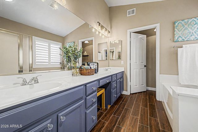 25837 N 47th Place, Phoenix, AZ 85050