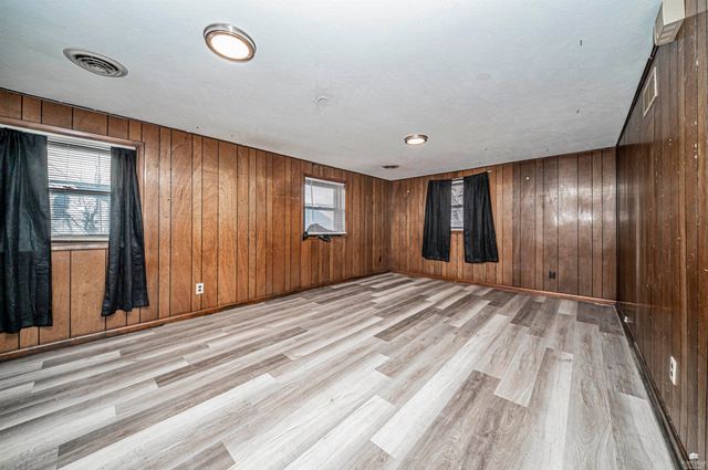 728 W 12th Street, Junction City, KS 66441