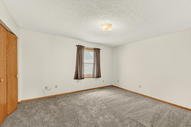 4150 Valley Drive NW, Rochester, MN 55901