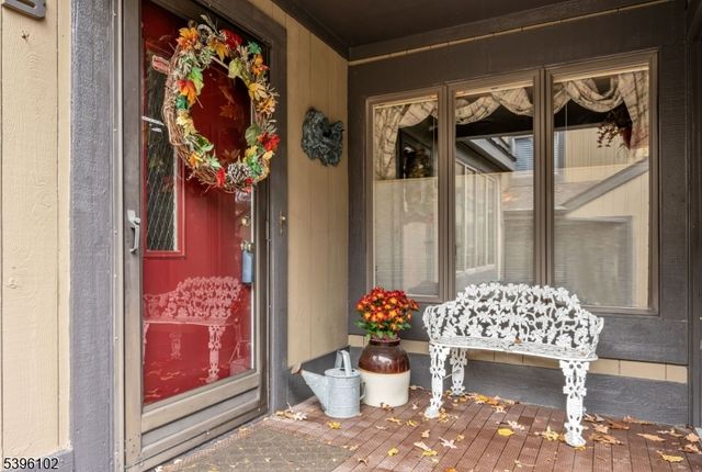 444 Bromley Pl, Wyckoff Twp., NJ 07481