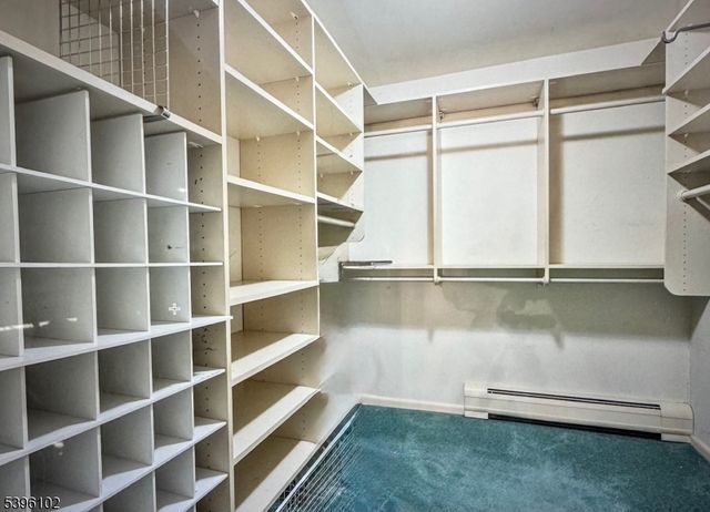 444 Bromley Pl, Wyckoff Twp., NJ 07481