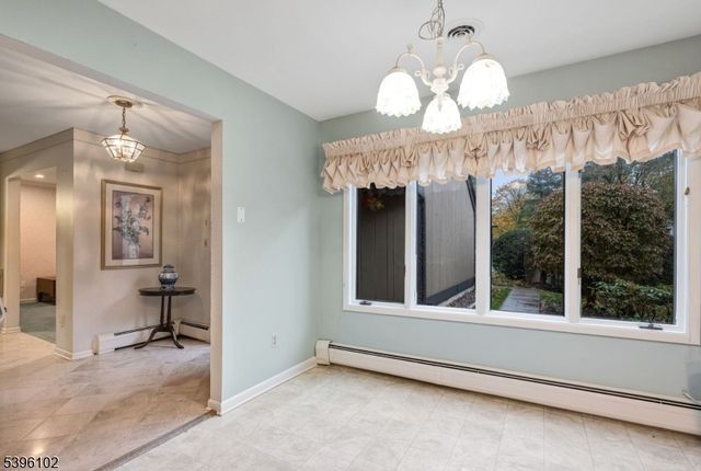 444 Bromley Pl, Wyckoff Twp., NJ 07481