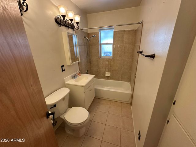 155 N HUNT Drive W, Mesa, AZ 85203
