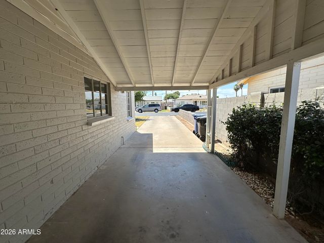 155 N HUNT Drive W, Mesa, AZ 85203