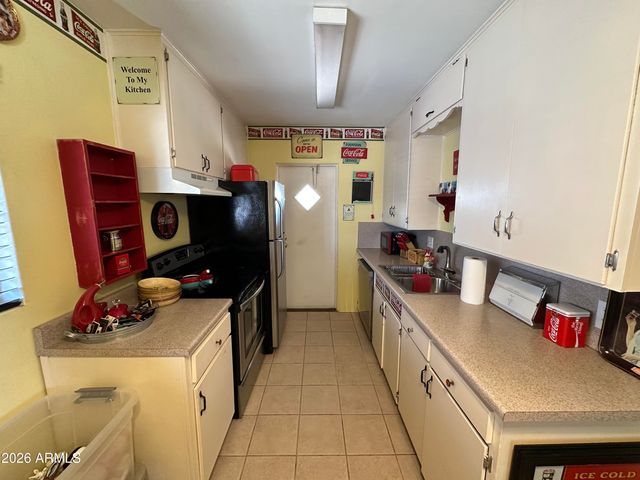 155 N HUNT Drive W, Mesa, AZ 85203