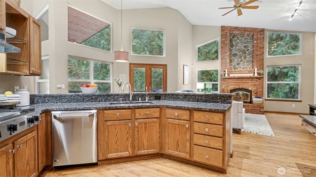 12816 322nd Avenue NE, Duvall, WA 98019