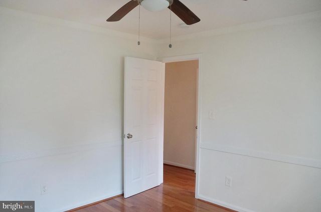 3027 WAYNE RD, Falls Church, VA 22042