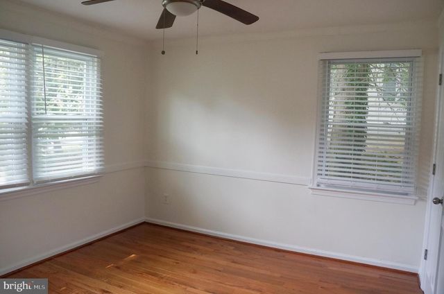 3027 WAYNE RD, Falls Church, VA 22042