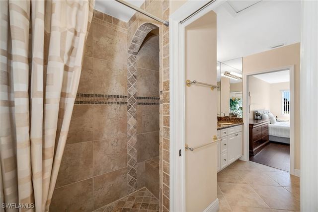 466 Bristle Cone LN 34, Naples, FL 34113