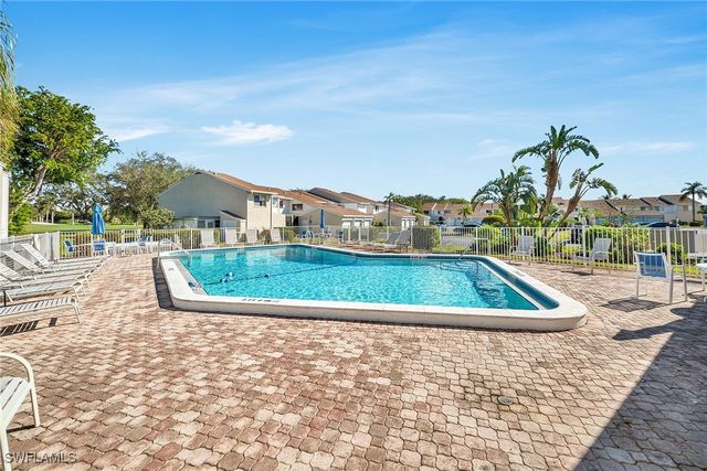 466 Bristle Cone LN 34, Naples, FL 34113