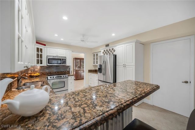466 Bristle Cone LN 34, Naples, FL 34113