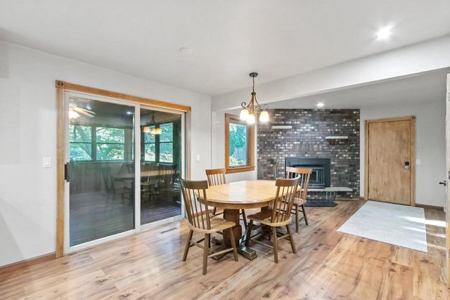 571 S Hillcrest Drive, Verona, WI 53593