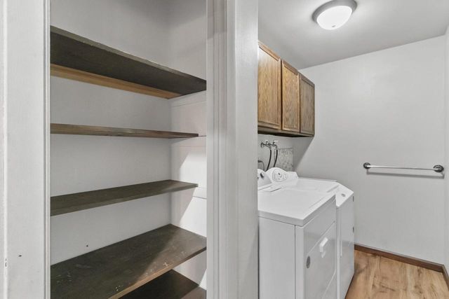 571 S Hillcrest Drive, Verona, WI 53593