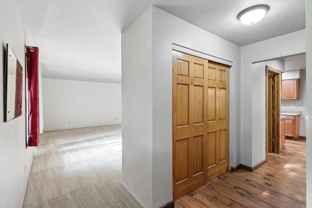 571 S Hillcrest Drive, Verona, WI 53593