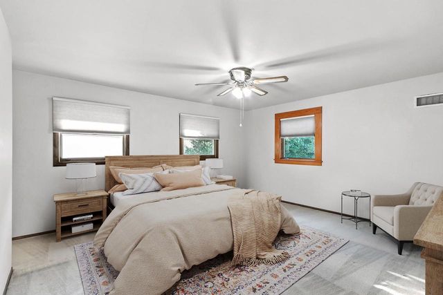 571 S Hillcrest Drive, Verona, WI 53593