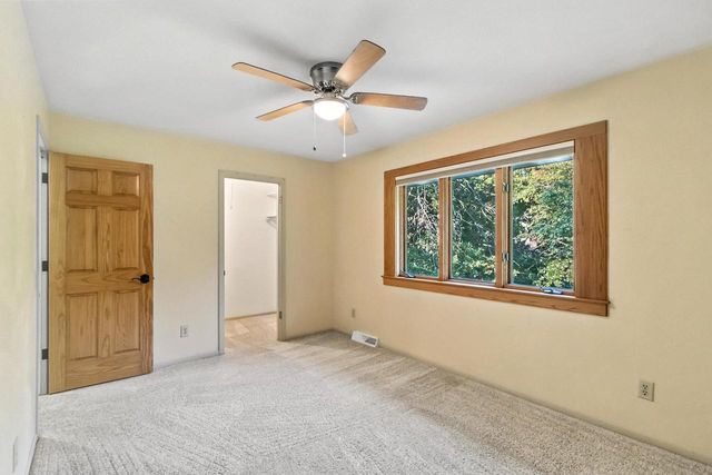 571 S Hillcrest Drive, Verona, WI 53593