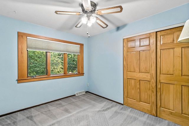 571 S Hillcrest Drive, Verona, WI 53593