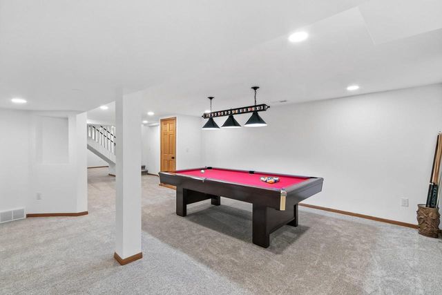 571 S Hillcrest Drive, Verona, WI 53593