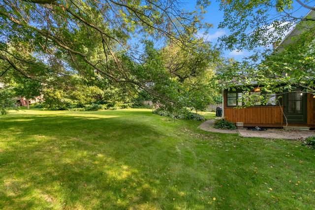 571 S Hillcrest Drive, Verona, WI 53593