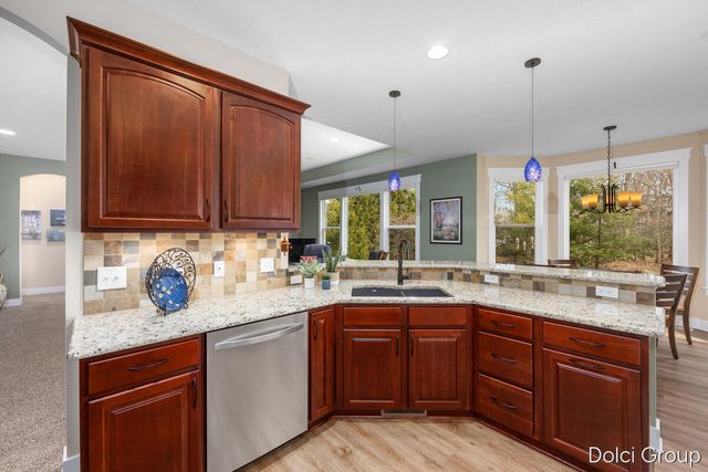 1398 Winchester Court Nw, City Of Walker, MI 49534