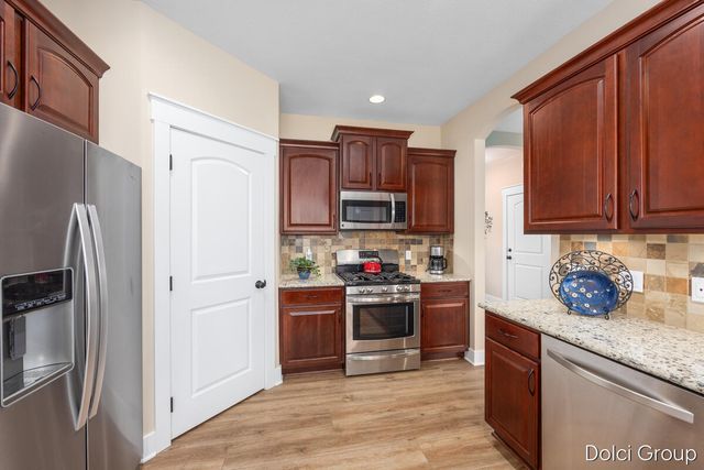 1398 Winchester Court Nw, City Of Walker, MI 49534