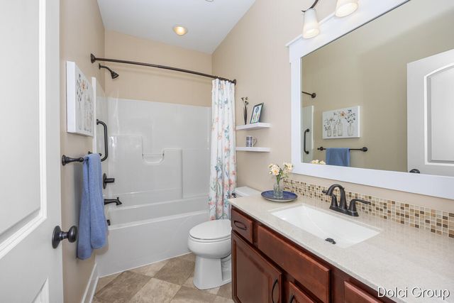 1398 Winchester Court Nw, City Of Walker, MI 49534