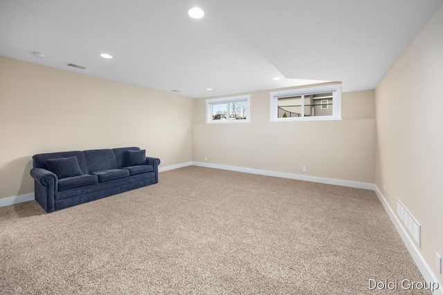 1398 Winchester Court Nw, City Of Walker, MI 49534