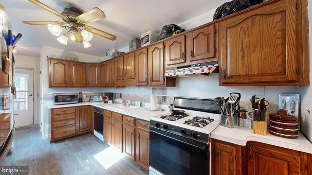 1230 CHESTNUT ST, Wilmington, DE 19805