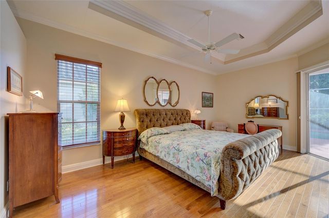 7825 WILTON CRESCENT CIRCLE, University Park, FL 34201