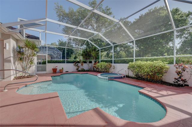 7825 WILTON CRESCENT CIRCLE, University Park, FL 34201