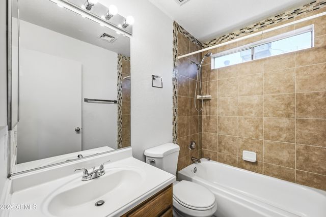 10749 W Ruth Avenue, Peoria, AZ 85345