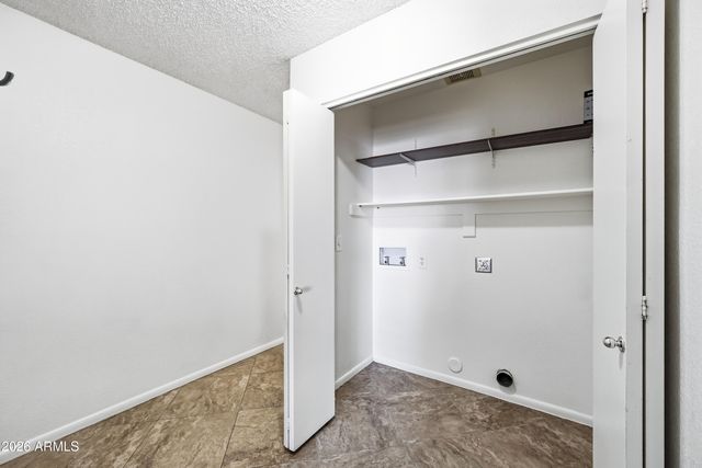 10749 W Ruth Avenue, Peoria, AZ 85345