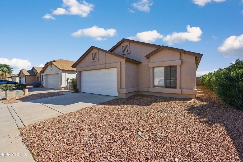 10749 W Ruth Avenue, Peoria, AZ 85345