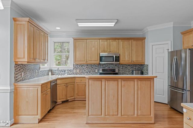 8132 Robincrest Court, Fuquay Varina, NC 27526