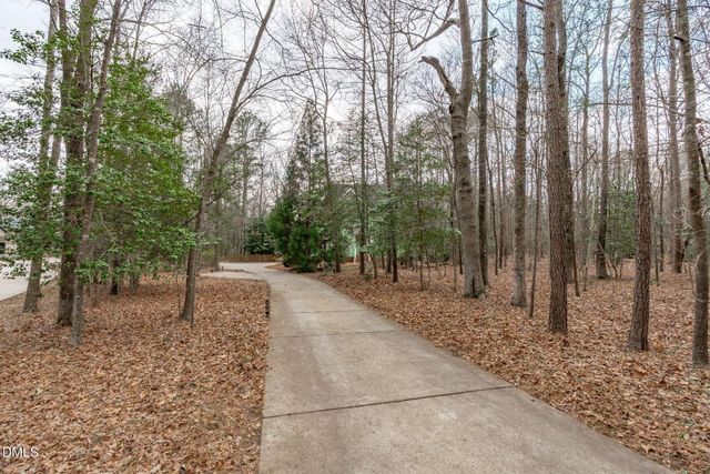 8132 Robincrest Court, Fuquay Varina, NC 27526