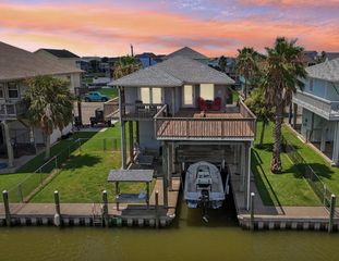 159 Sand Shoals Road, Freeport, TX 77541