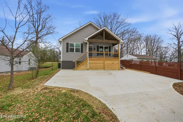 324 N Chilhowee Drive, Knoxville, TN 37914