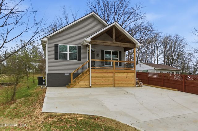 324 N Chilhowee Drive, Knoxville, TN 37914