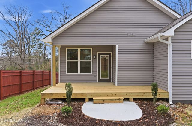 324 N Chilhowee Drive, Knoxville, TN 37914