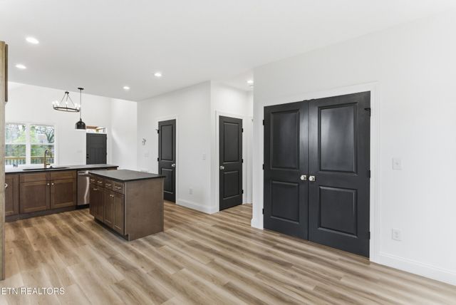 324 N Chilhowee Drive, Knoxville, TN 37914