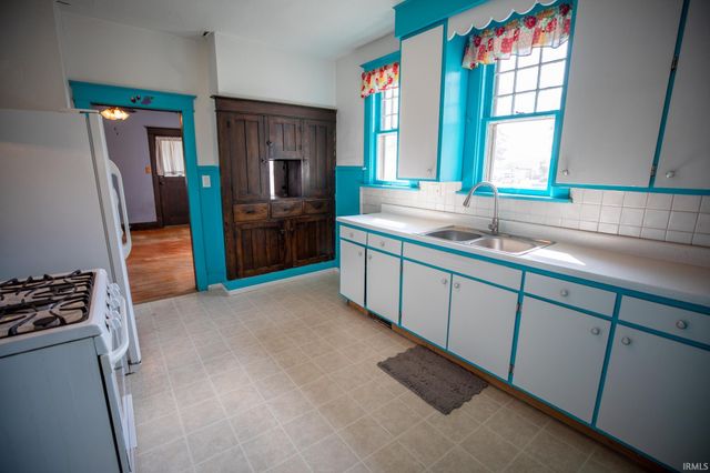 624 Jefferson Street, Rochester, IN 46975