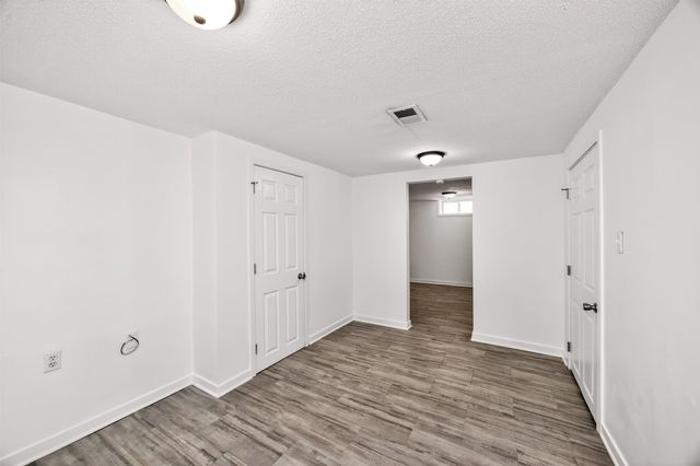 3946 57th Street, Des Moines, IA 50310