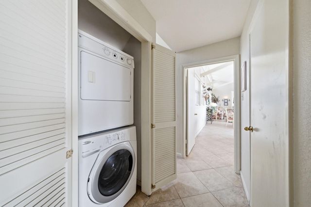 16523 Jamaica Beach Road, Jamaica Beach, TX 77554